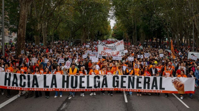 "Hacia la huelga general", cabecera de una de las marchas en Madrid