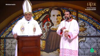 La 'Iglesia Aznariana' del 'papa Wyoming' y el 'monaguillo Mateo' analiza las declaraciones de Aznar en las que alerta de que una victoria de S&aacute;nchez en las elecciones significar&iacute;a el fin de la monarqu&iacute;a y 'rezan' por su sucesor "fray Feij&oacute;o".