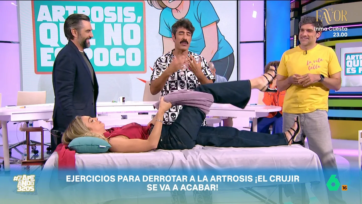 Los tres ejercicios de Víctor Hernán para vencer a la artrosis y recuperar movilidad: de la isometría a la 'sentadilla guiada' El fisio Víctor Hernán comparte tres ejercicios fundamentales para mejorar los síntomas de la artrosis, recuperar la movilidad, ganar fuerza y, de paso, vencer a la kinesiofobia, o miedo al movimiento por creer que va a doler.
