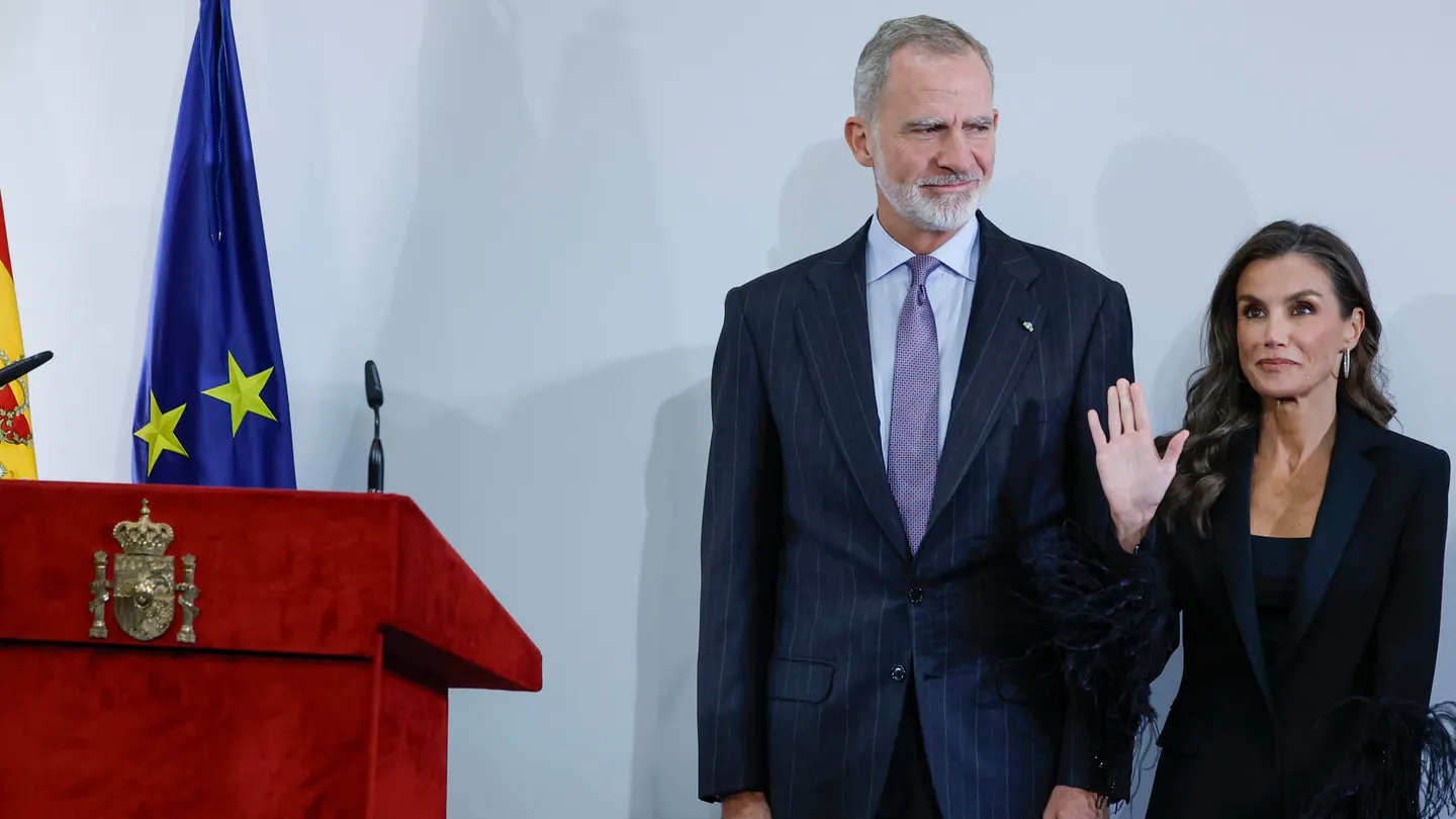 Los reyes se reúnen con españoles que viven en Finlandia y les agradecen "explicar" España Los reyes se reúnen con españoles que viven en Finlandia y les agradecen "explicar" España