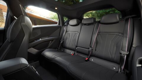 BMW iX4