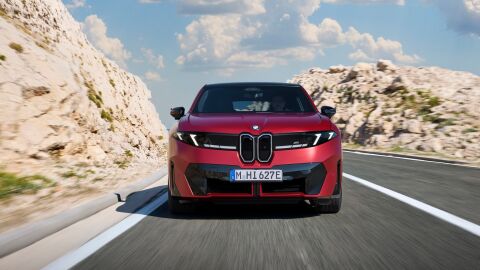 BMW iX4
