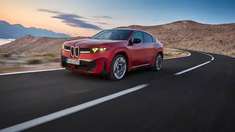 BMW iX4 BMW iX4