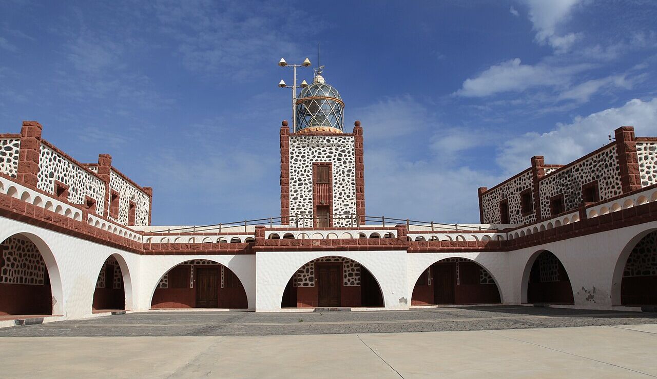 Faro de la Entallada