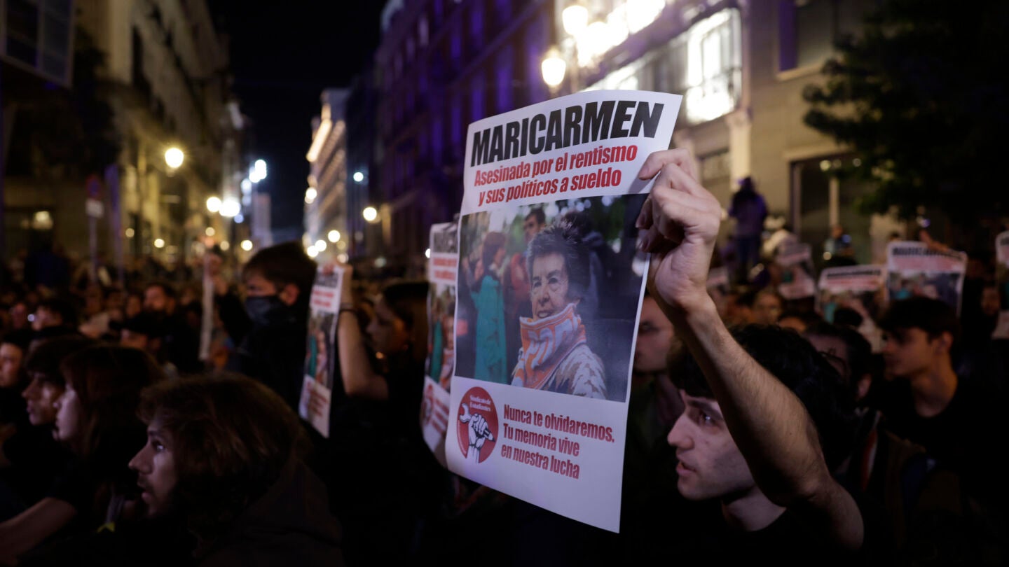Participantes en la acampada en protesta por la crisis de la vivienda recuerdan a Maricarmen