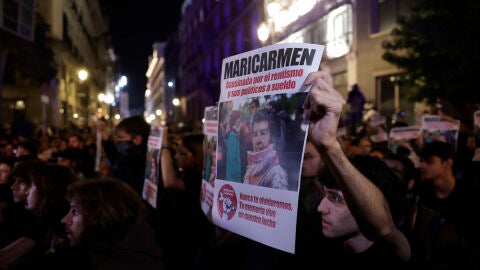 Participantes en la acampada en protesta por la crisis de la vivienda recuerdan a Maricarmen