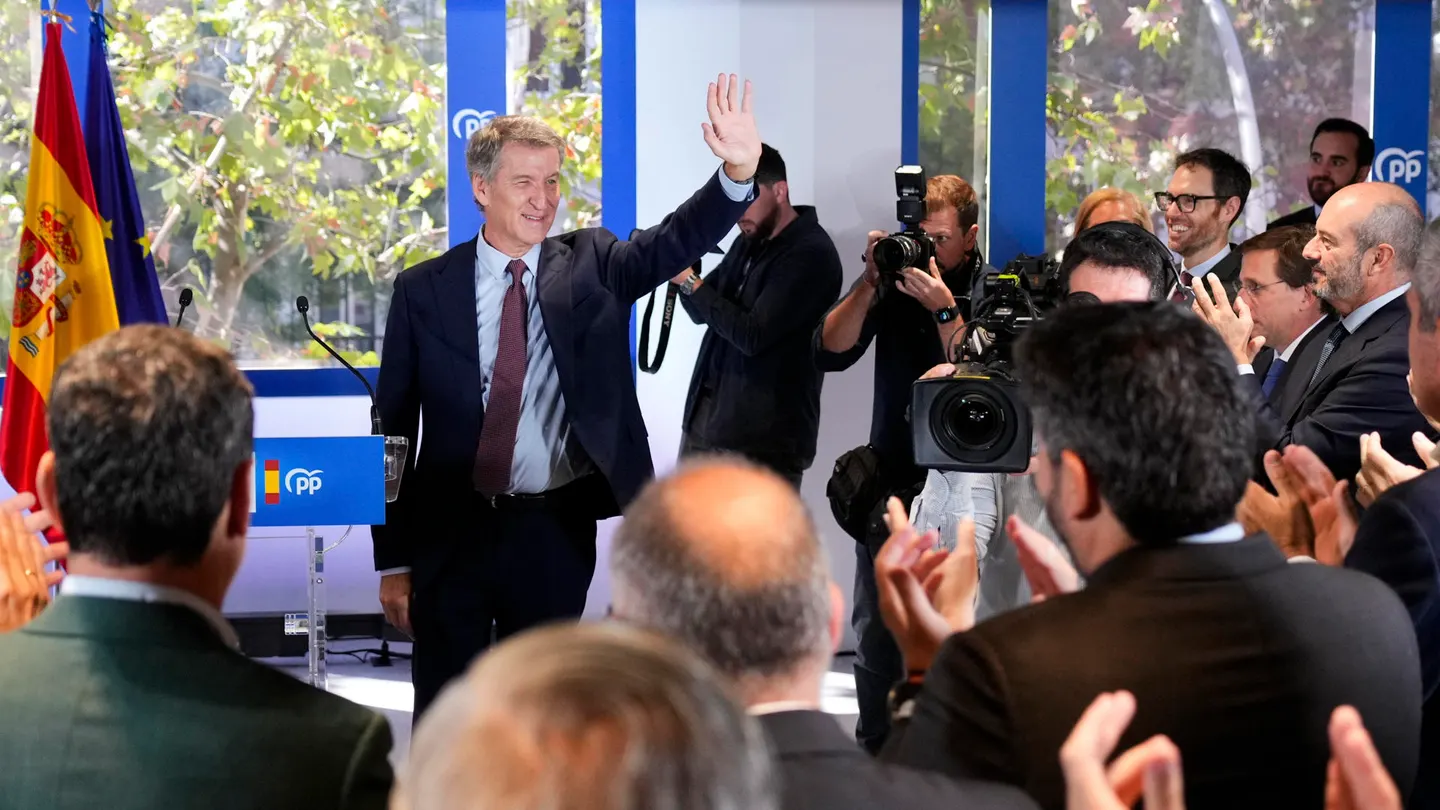 El líder del PP, Alberto Núñez Feijóo da una rueda de prensa tras la Junta Directiva Nacional del PP El líder del PP, Alberto Núñez Feijóo da una rueda de prensa tras la Junta Directiva Nacional del PP