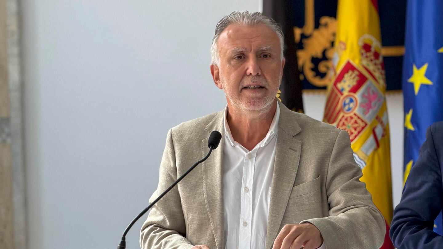 &Aacute;ngel V&iacute;ctor Torres