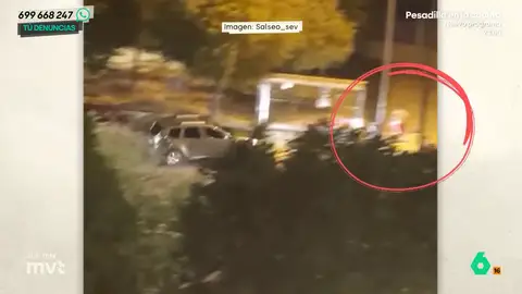 Un conductor intenta atropellar a un grupo de jóvenes en Sevilla: "¡Estás muerto! ¡Te lo juro! ¡Reventado estás!" Los vecinos del barrio de Bellavista pudieron grabar cómo un hombre intentaba arrollar con su 4x4 a varias personas en un parque. Antes de abandonar el lugar de los hechos, profirió amenazas desde el vehículo.