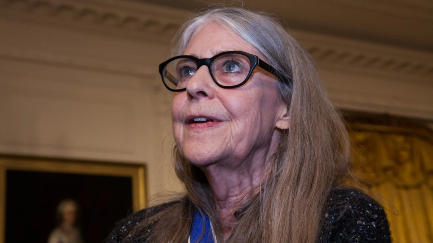 Margaret Hamilton siendo condecorada en 2016 Margaret Hamilton siendo condecorada en 2016