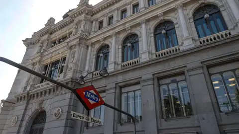 Fachada del Banco de España en una imagen de archivo. Fachada del Banco de España en una imagen de archivo.