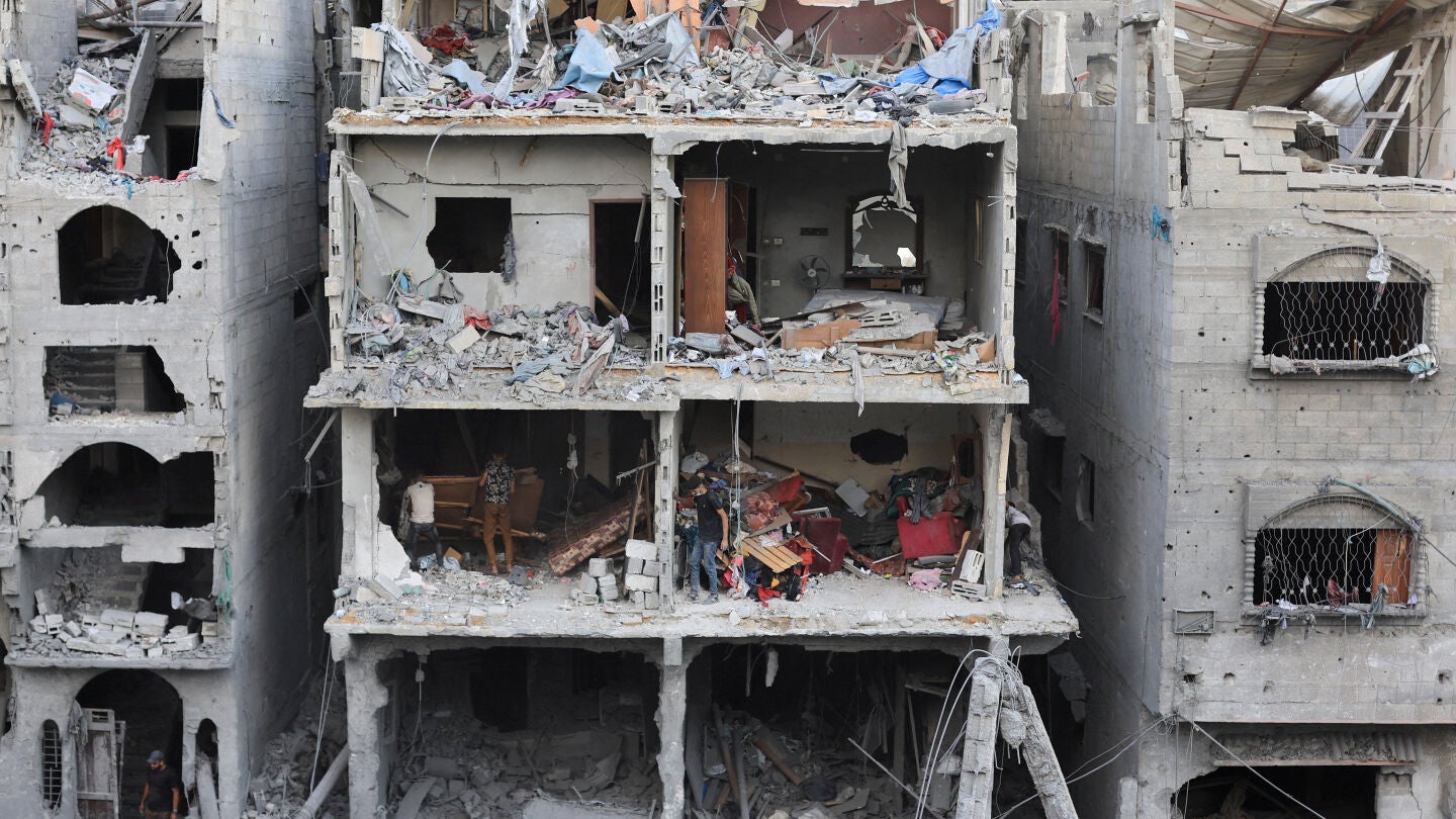 Imagen de un edificio destruido en Gaza