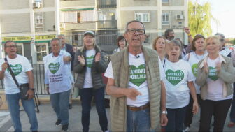 Emilio, el madrile&ntilde;o de 73 a&ntilde;os que pone banda sonora a la defensa de la sanidad p&uacute;blica: "No vamos a parar..."