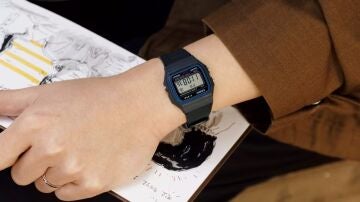 As&iacute; es el reloj Casio que reciben los nuevos reclutas del Ej&eacute;rcito Brit&aacute;nico