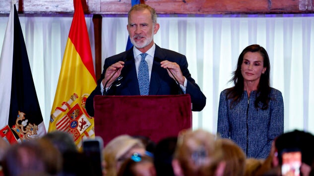 Felipe VI y Letizia durante su visita a Ceuta