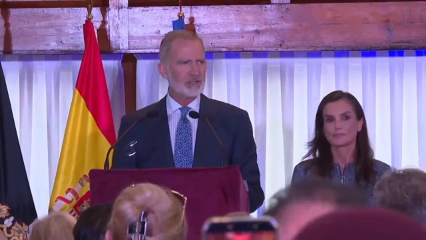 El rey desde Ceuta. El rey desde Ceuta.