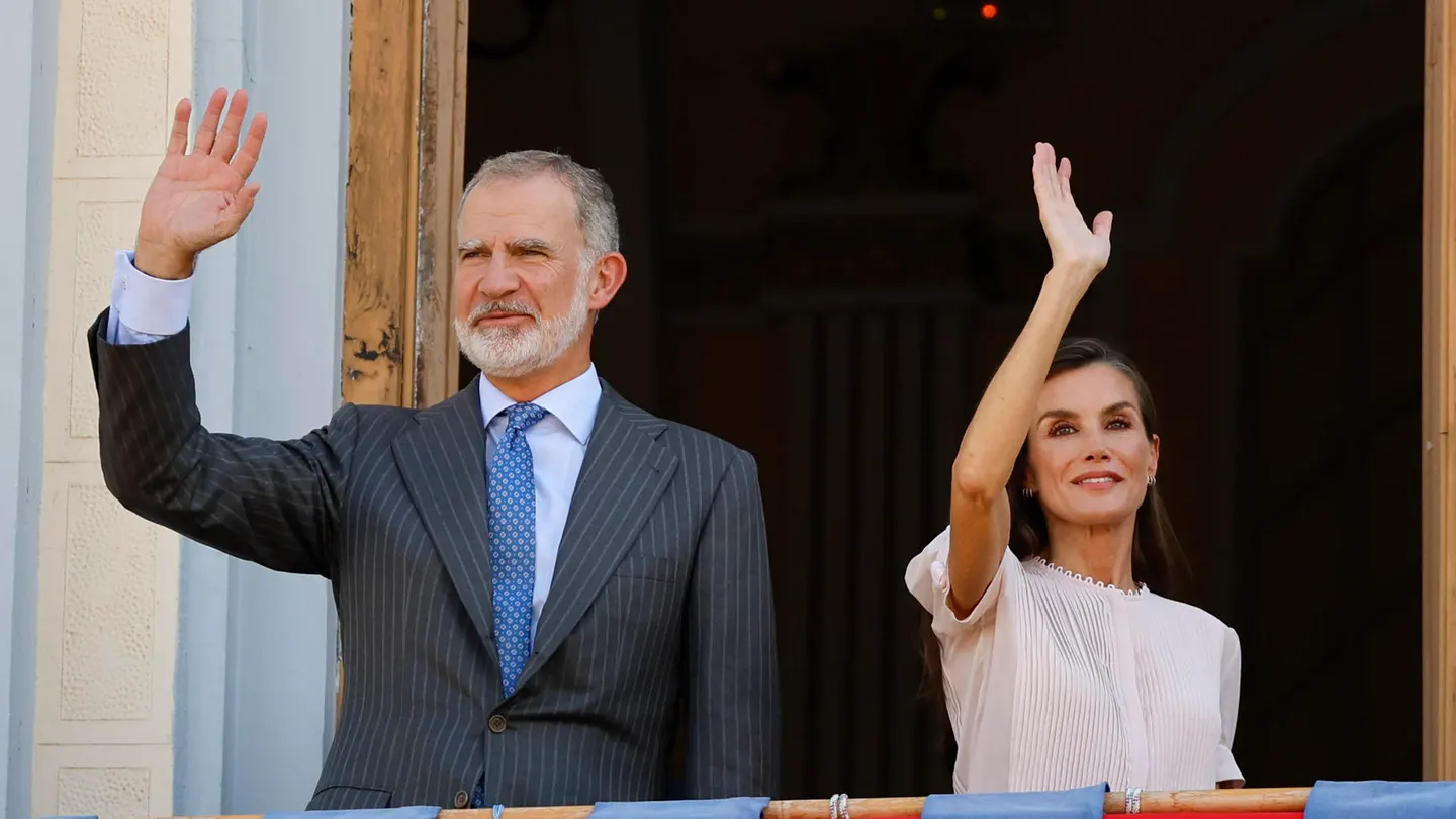 Los reyes visitan Melilla Los reyes visitan Melilla