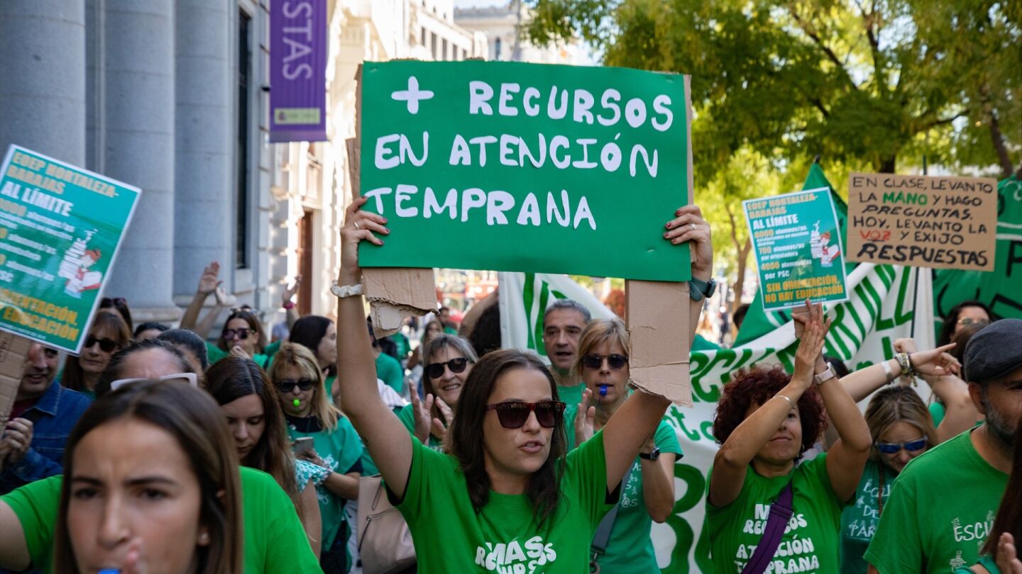 Huelga indefinida de la educaci&oacute;n p&uacute;blica