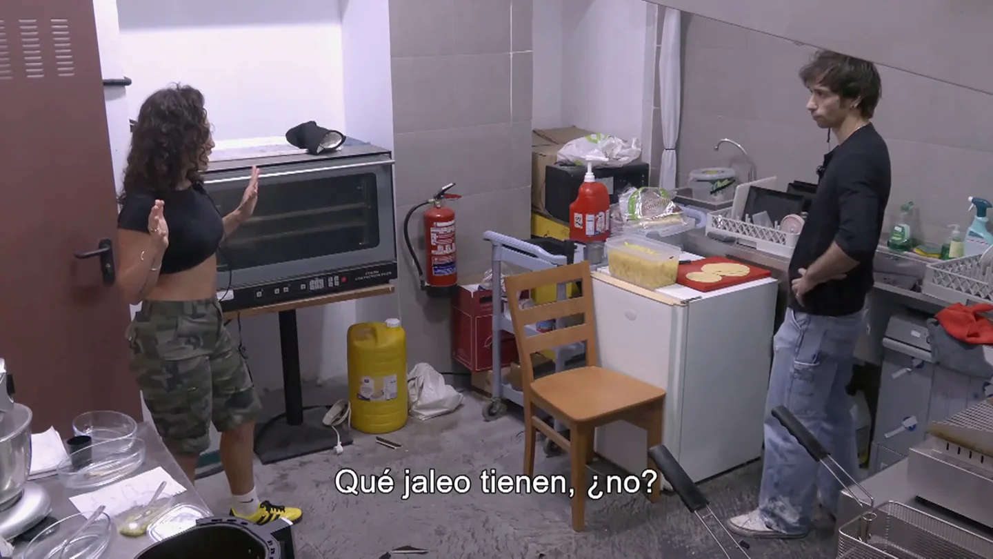 La tensión estalla en 'El Loco' y acaba con platos rotos en concina: "¡No me hables más así!" La tensión estalla en 'El Loco' y acaba con platos rotos en concina: "¡No me hables más así!"