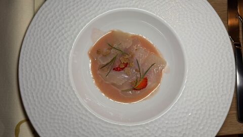 Plato del restaurante Gáldu Hotel & Spa en Finlandia
