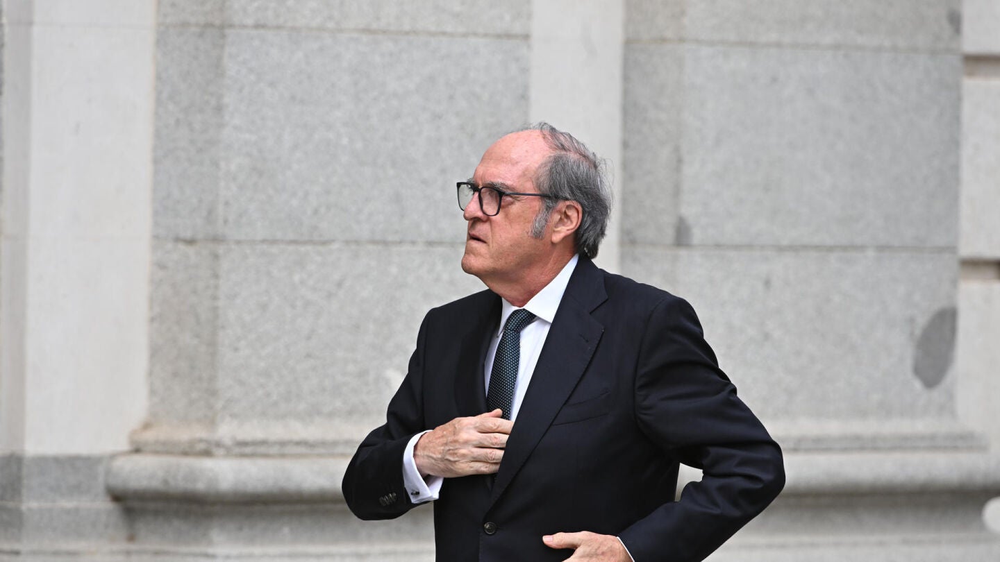 El defensor del pueblo, &Aacute;ngel Gabilondo, a su llegada al Tribunal Supremo en la apertura del A&ntilde;o Judicial.