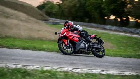 BMW F 450 RR BMW F 450 RR
