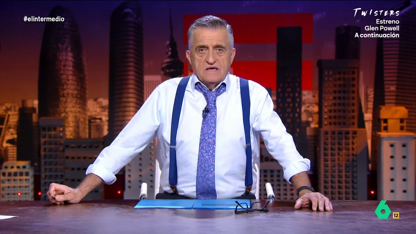 Wyoming responde a Ayuso tras cargar contra los profesores y Sánchez: "No hace nunca sus deberes y dice que se los ha comido el perro" Wyoming analiza los ataques de Ayuso a los profesores y Pedro Sánchez por la huelga de la educación pública de Madrid y le recuerda que "en una democracia si los profesores van a la huelga lo suyo es negociar con ellos".