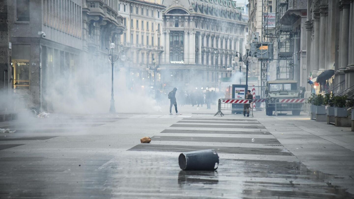 Una calle vac&iacute;a en Mil&aacute;n tras los disturbios