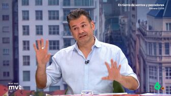I&ntilde;aki L&oacute;pez y Afra Blanco reaccionan al v&iacute;deo en el que hace un a&ntilde;o Jorge Buxad&eacute; y Jos&eacute; Mar&iacute;a Figaredo, pesos pesados de Vox, reflexionaban sobre los recortes y advert&iacute;an que, con una mayor&iacute;a absoluta, se llevan "por delante a quien sea".