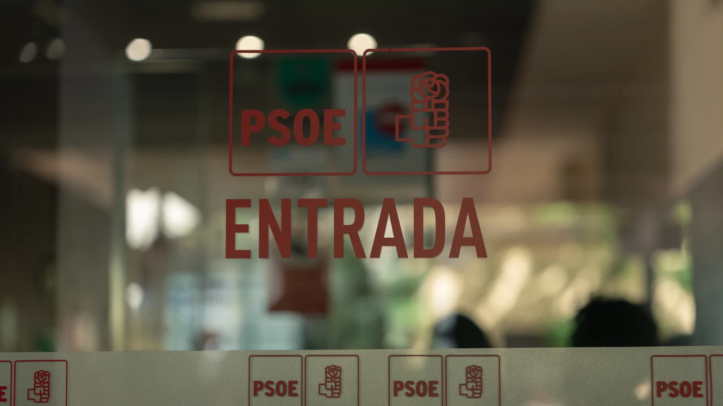 Entrada a la sede del PSOE en Ferraz Entrada a la sede del PSOE en Ferraz