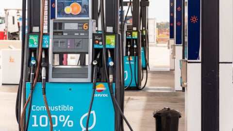 Surtidor de gasolina con combustible 100% renovable.