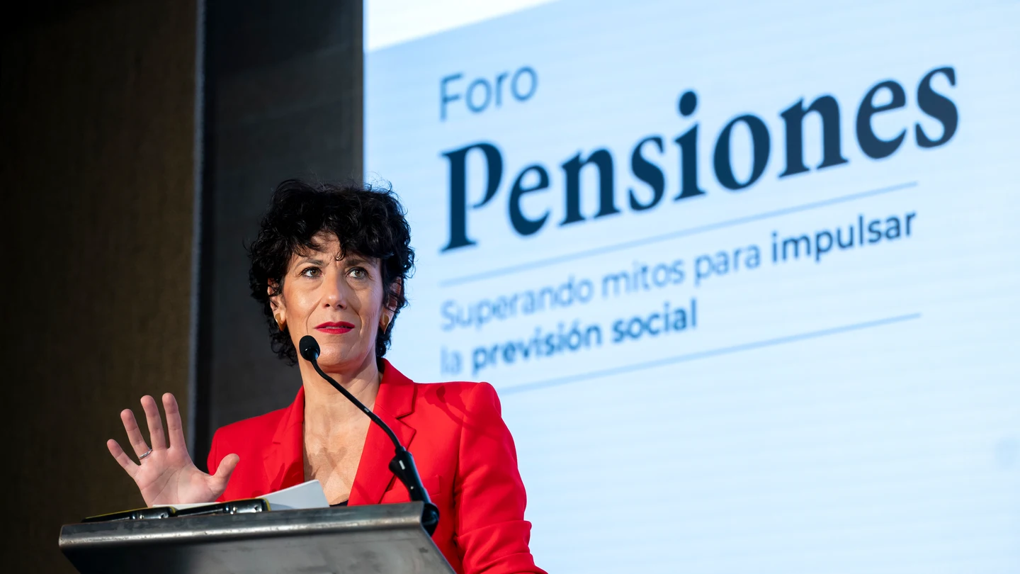 La ministra de Inclusión, Seguridad Social y Migraciones y portavoz del Gobierno, Elma Saiz, interviene durante la inauguración del Foro Pensiones 2026 La ministra de Inclusión, Seguridad Social y Migraciones y portavoz del Gobierno, Elma Saiz, interviene durante la inauguración del Foro Pensiones 2026