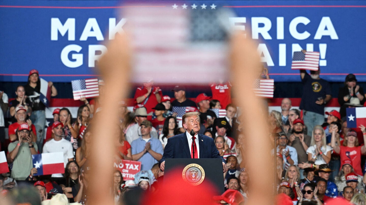Donald Trump, durante un mitin de cara a las elecciones 'midterms' en San Antonio (Texas) el 7 de octubre de 2026