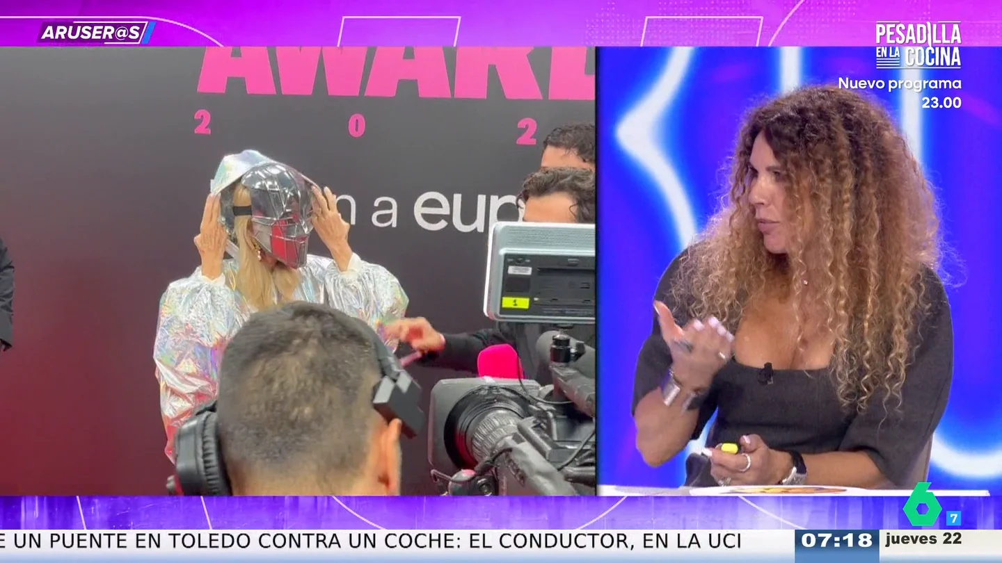 Carmen Lomana sorprende en los 'GenZ Awards' con una máscara que oculta su rostro: "El vestido es espectacular" Carmen Lomana sorprende en los 'GenZ Awards' con una máscara que oculta su rostro: "El vestido es espectacular"