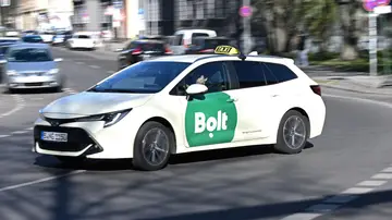 Vehículo de la plataforma de movilidad Bolt. Vehículo de la plataforma de movilidad Bolt.