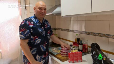  "Ahora compro en ocho sitios distintos": los malabares de un padre de familia numerosa para hacer la compra