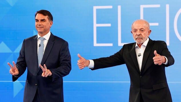 El presidente brasile&ntilde;o, Luiz In&aacute;cio Lula da Silva, y el senador Fl&aacute;vio Bolsonaro.