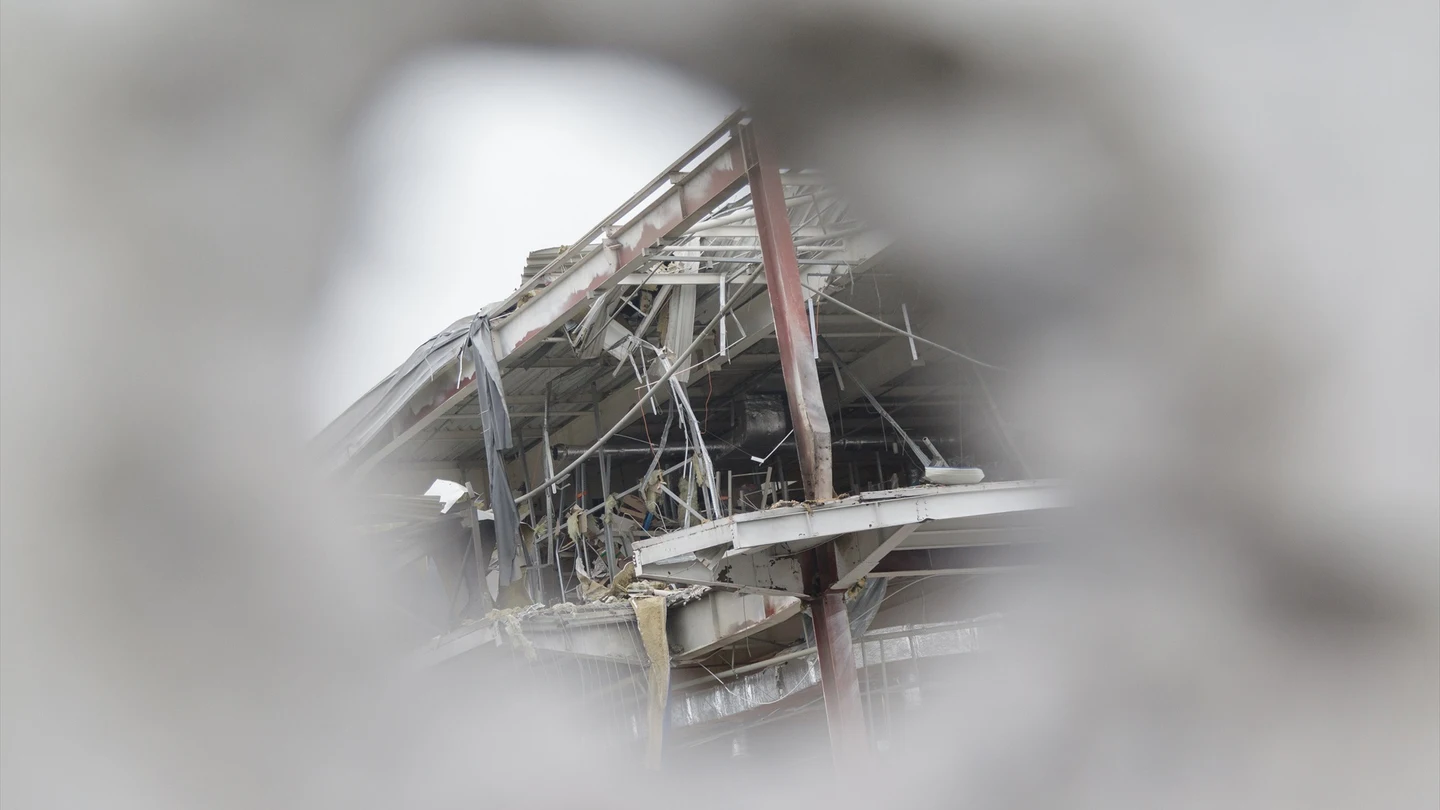 Edificio destruido por la guerra de Ucrania Edificio destruido por la guerra de Ucrania