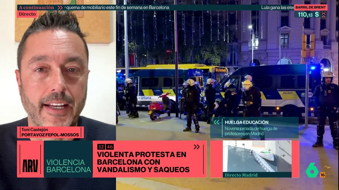 Toni Castejón, portavoz de FEPOL-Mossos, sobre los altercados en Barcelona: "Su objetivo era el saqueo, no había consignas políticas" Toni Castejón, portavoz de FEPOL-Mossos, sobre los altercados en Barcelona: "Su objetivo era el saqueo, no había consignas políticas"