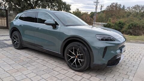 Porsche Cayenne Electric