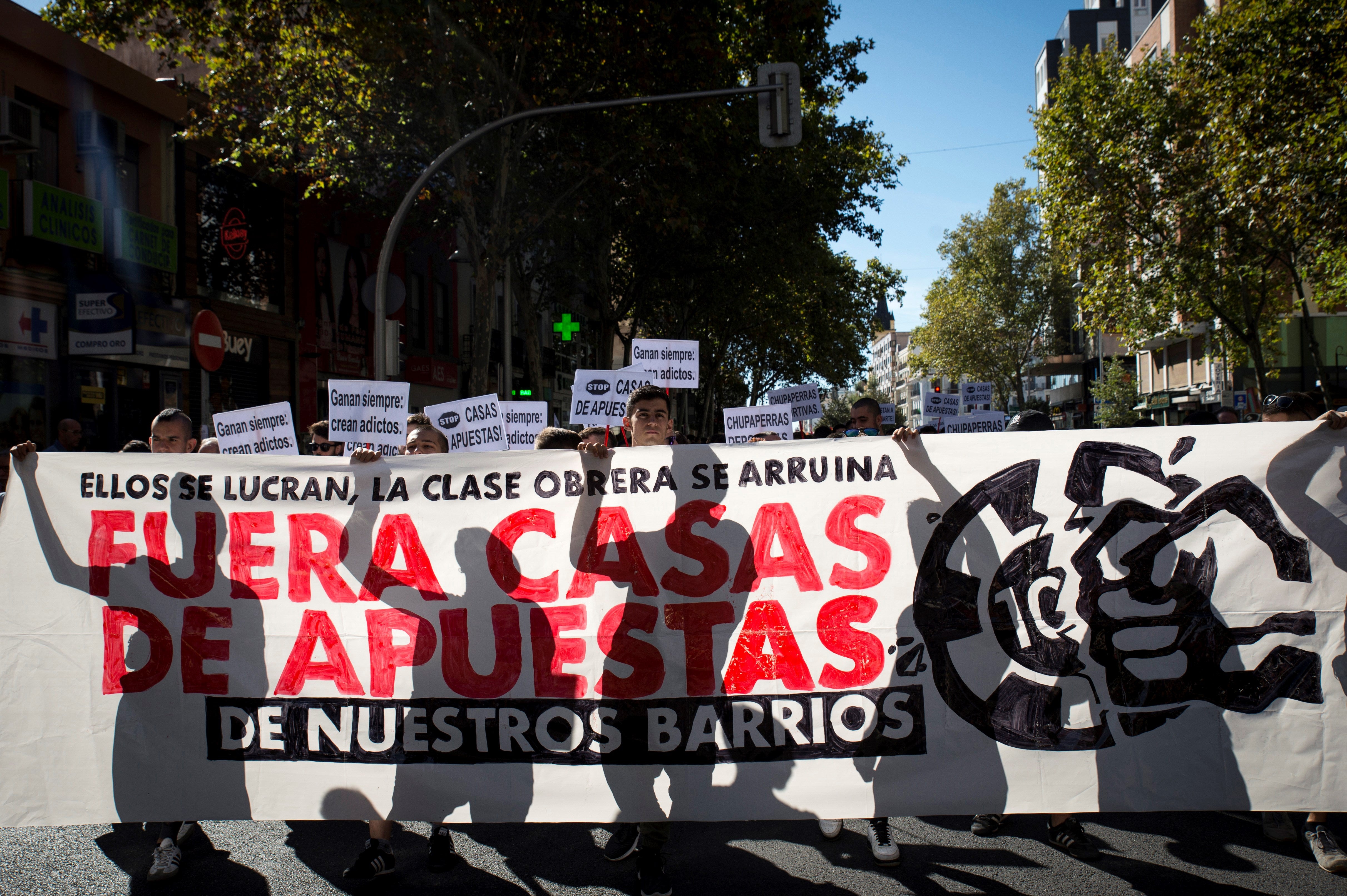 Manifestacion Contra La Proliferacion De Las Casas De Apuestas En Los Barrios De Madrid