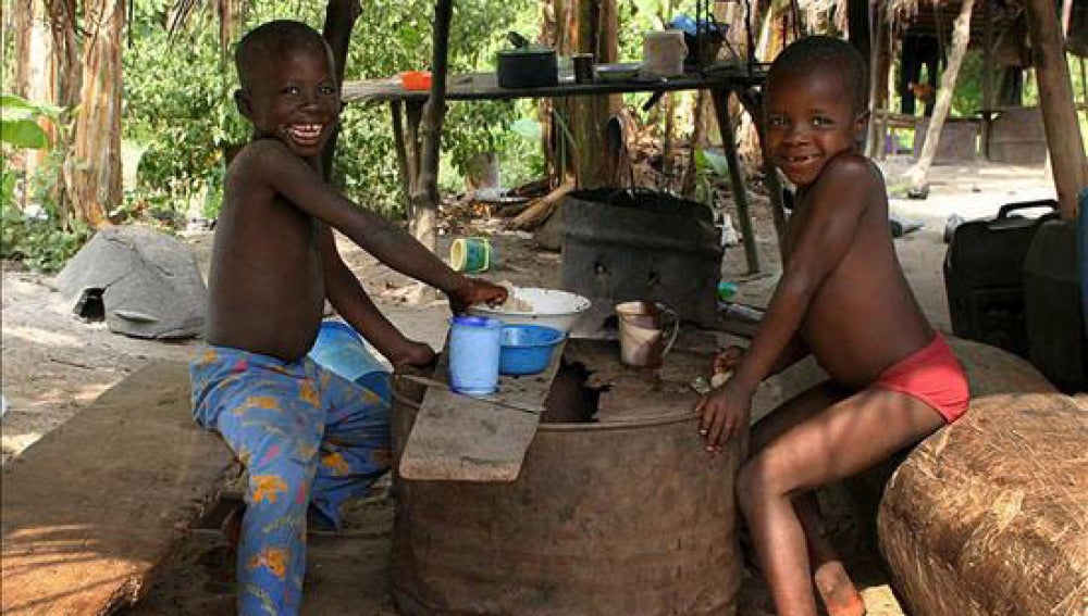 Niños africanos trabajando