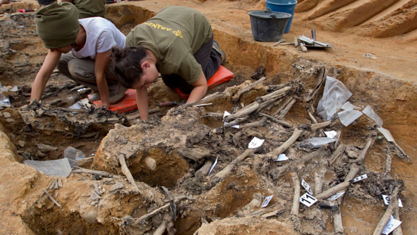 Fosa en Burgos de fusilados del franquismo