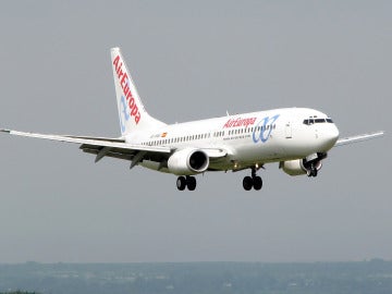 Un avión de Air Europa aterriza Un avión de Air Europa aterriza