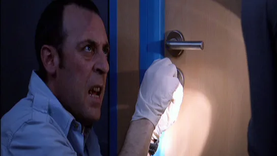 ¡Habríamos tardado menos trepando los 12 pisos! ¡Habríamos tardado menos trepando los 12 pisos!