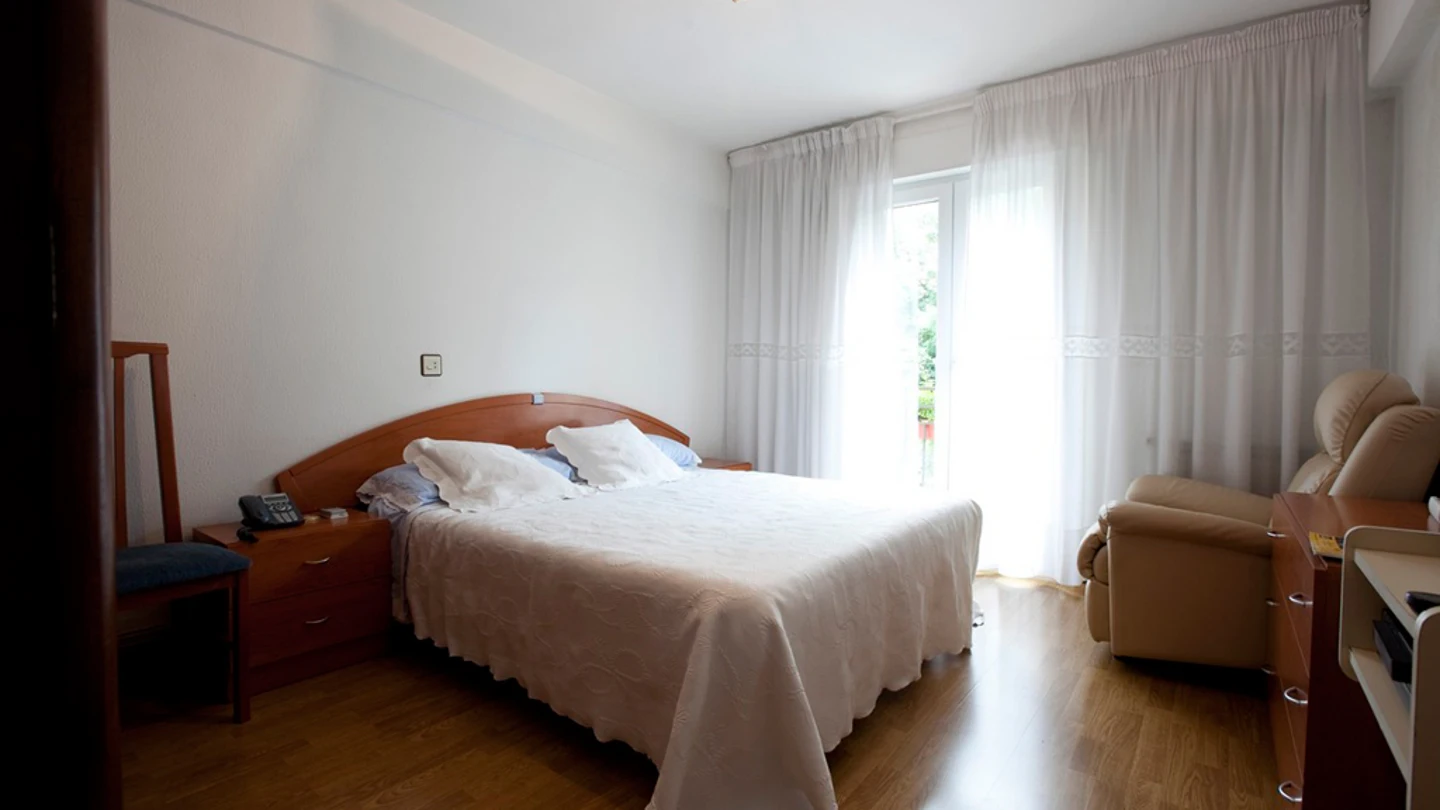 Dormitorio anticuado Dormitorio anticuado