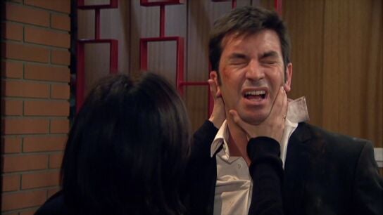 No sabes c&oacute;mo me duelen los pezones, un enfermo de psiquiatr&iacute;a me ha confundido con su madre