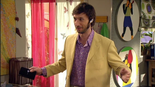 Teo, vas a una reunión, no a una fiesta de disfraces Teo, vas a una reunión, no a una fiesta de disfraces