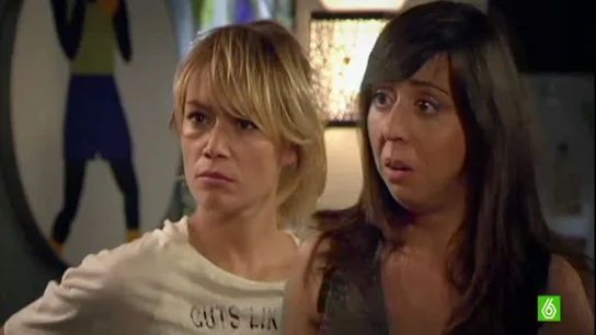 Primera pelea de chicas por culpa del dinero Primera pelea de chicas por culpa del dinero