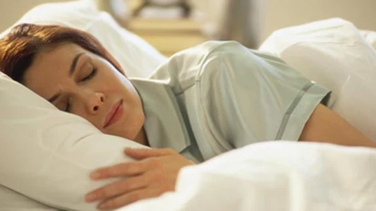 Mujer durmiendo Mujer durmiendo